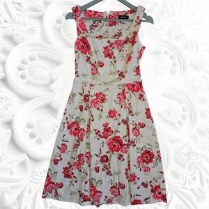 Zinc Pink Floral Midi‎ Dress